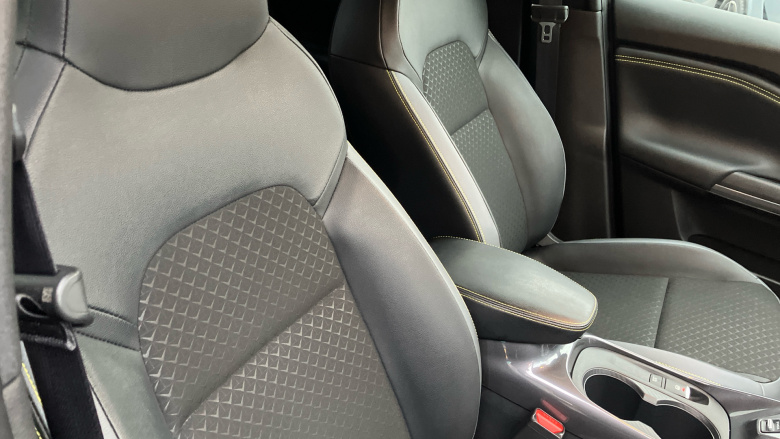 Nissan Juke 1.0 DiG-T 114 Kiiro 5dr DCT Petrol Hatchback